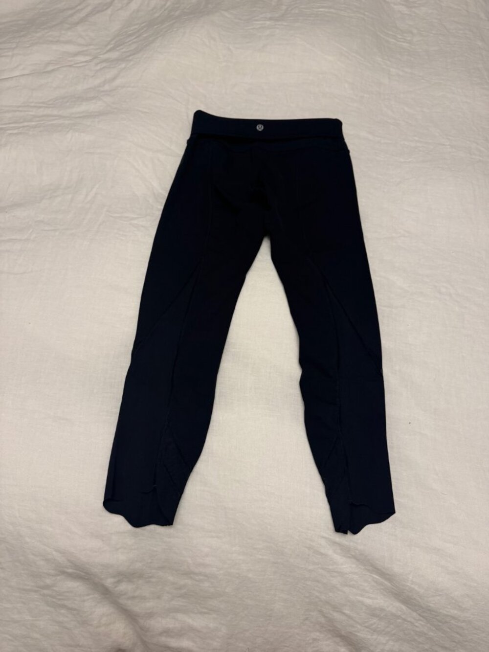 lululemon Peloton 7/8 Tight Scallop Hem Mesh Black 4 Like New